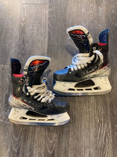 Intermediate Bauer Vapor 3X Hockey Skates | Size 6 Fit 3
