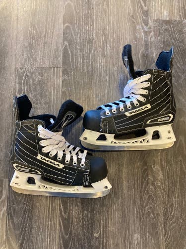 Senior Tackla Shift 251 Hockey Skates | Size 7