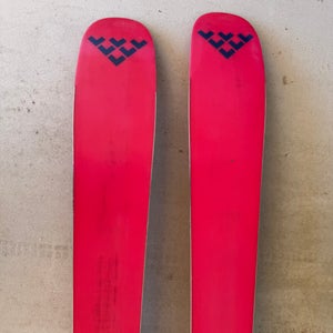2018 Black Crows 178 cm Alpine Touring Camox Freebird Skis With Bindings Max Din 10 (Used)