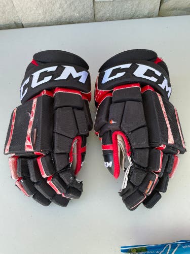 CCM HGCL Crazy Light Pro Stock Hockey Gloves Blackhawks 14” (Used) 5389