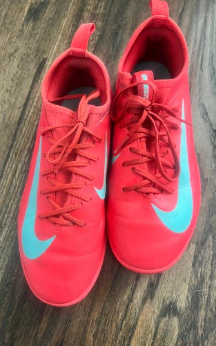 Nike Mercurial Futsal soccer indoor 5.5Y (Big Kids / Youth) Used