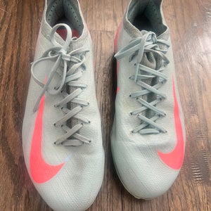 Nike Mercurial Soccer Cleat 5Y (Big Kids / Youth) Used