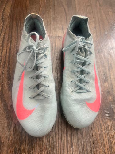 Nike Mercurial Soccer Cleat 5Y (Big Kids / Youth) Used