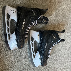 Black 2022 Bauer Supreme Mach Hockey Skates Size 4.5 (Used)