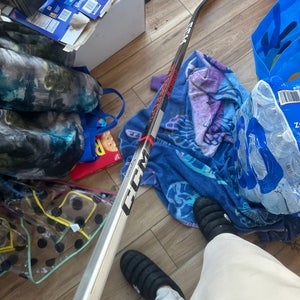 Intermediate CCM JetSpeed Plus Right Handed Hockey Stick P29 65 Flex (New)