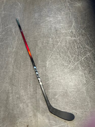 Intermediate CCM Red JetSpeed FT8 Pro Left Hand Hockey Stick P28 65 Flex (New)