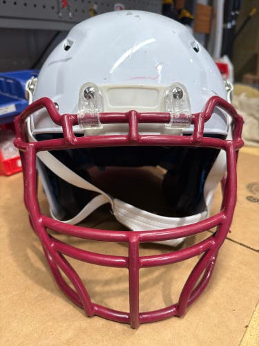 USED SCHUTT VENGEANCE PRO - MEDIUM - WHITE
