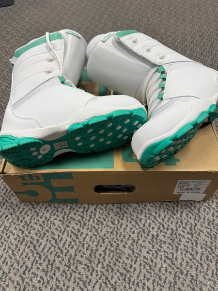 5th Element L-1 Snowboard Boot Women’s size 9