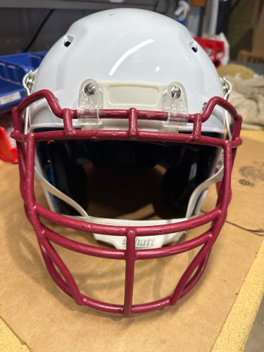 USED SCHUTT VENGEANCE PRO - MEDIUM - WHITE