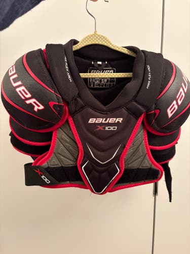 Small Junior Bauer Vapor X100 Shoulder Pads (New)