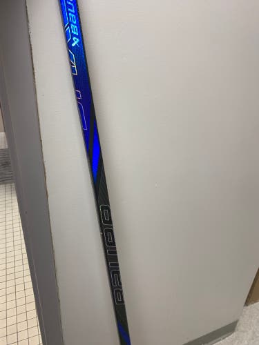 Senior Bauer Nexus Tracer Right Handed Hockey Stick P92 70 Flex (New)