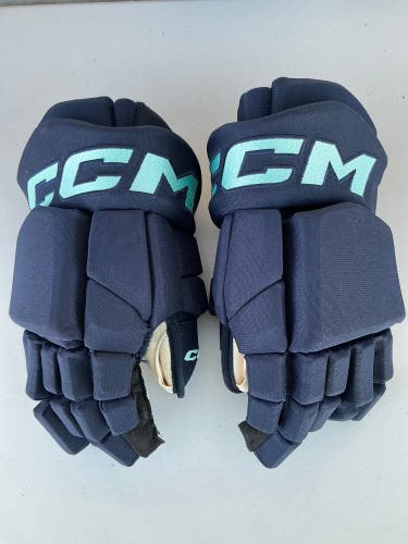 CCM HGTKPP TACKS Pro Stock Hockey Gloves 14” Kraken (Used) 2960