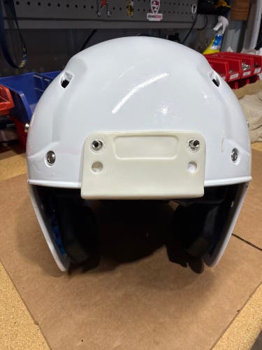 USED SCHUTT VENGEANCE PRO - MEDIUM - WHITE