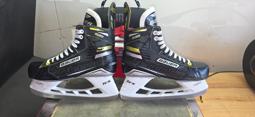 Black/Yellow Bauer Supreme S35 Hockey Skates Regular Width Size 6 (Used)