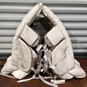 30" CCM Extreme Flex 760 Goalie Leg Pads (Used)