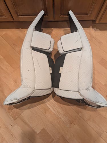 32" Brian's Optik X2 Goalie Leg Pads (Used)