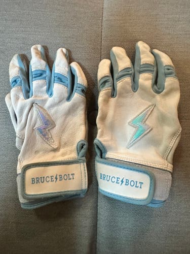 Youth Small Batting Gloves (Used)