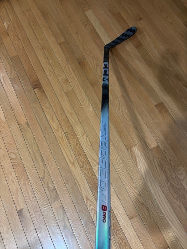CCM Jetspeed FT8 pro senior Right Handed Hockey Stick P28 80 Flex