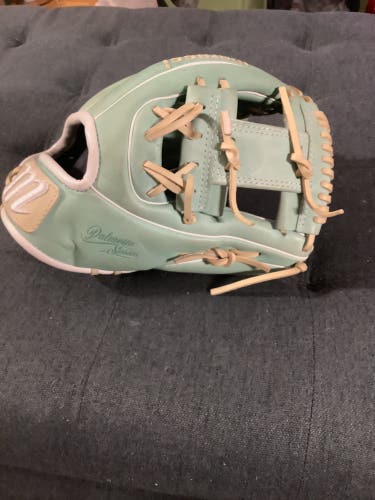 Marucci Palmetto RH Infield Softball Glove 11.75" (Used)