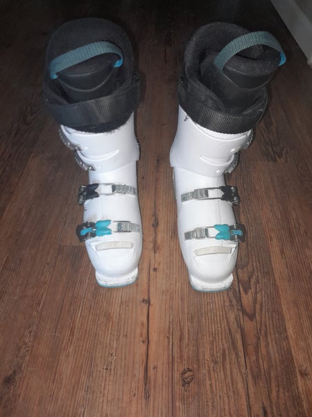 Mondo 25 & 25.5 HEAD Racing Raptor 60 Ski Boots Soft Flex (Used)