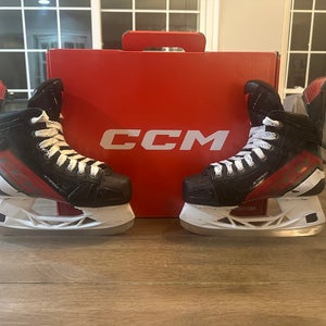 2023 CCM JetSpeed FT6 Pro Hockey Skates Regular Width Size 2 (Used)