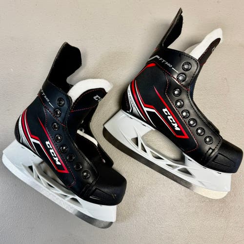 CCM JetSpeed FT340 Hockey Skates Size 1 (New)