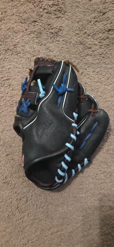 2023 Marucci RH Infield Acadia Baseball Glove 11.25" (Used)