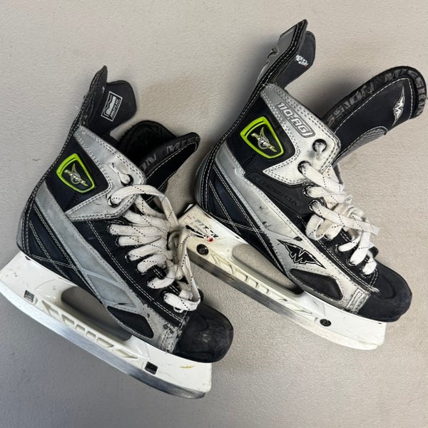 Mission Fuel Hockey Skates Size 5.5 (Used)