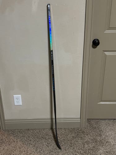 Junior Bauer Nexus Tracer Left Hand Hockey Stick P28 50 Flex (New)