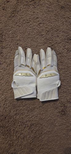 Small AXE Batting Gloves (Used)