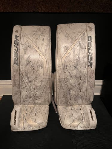 32" Bauer Supreme Goalie Leg Pads (Used)