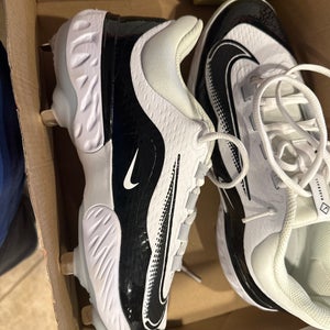 White Men's Size M 8.5 (W 9.5) Nike Hyperdiamond Strike Metal Low Top (New)