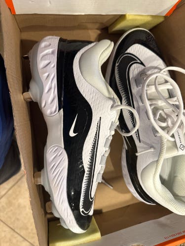 White Men's Size M 8.5 (W 9.5) Nike Hyperdiamond Strike Metal Low Top (New)