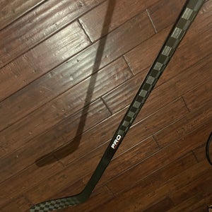 Senior Bauer Right Handed Hockey Stick P88 70 Flex (New)