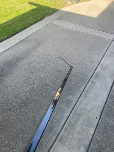 Senior Bauer Right Handed Hockey Stick P88 75 Flex (New)