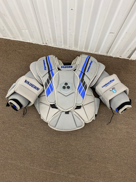 Medium / Large Vaughn Velocity VE8 Junior Goalie Chest Protector (Used)