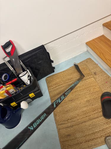 Intermediate Bauer Pulse Left Hand Hockey Stick P92 65 Flex (Used)