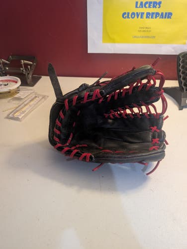 Outfield RH Rawlings Mark of a Pro Series Baseball Glove 12.25" (Used)