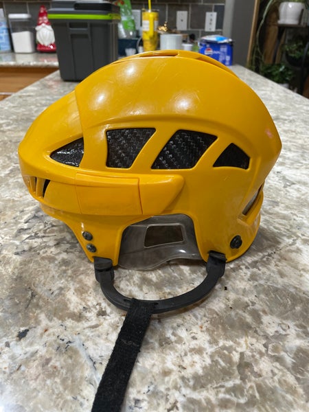 Small Reebok 8K Helmet (Used)