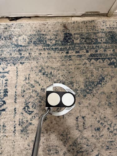 Odyssey Works 2-Ball Fang Right Handed Putter 35" (Used)