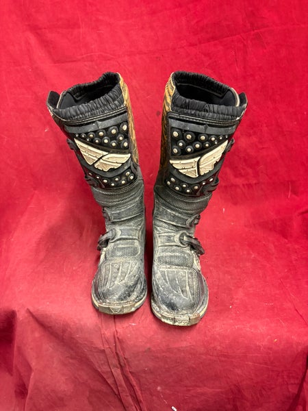 Motocross Boots: FLY Racing Maverik Motocross Boots. Size: 8