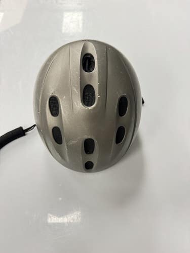 Used Giro Snowsport Helmet Adult Grey MD 11860-S000304704