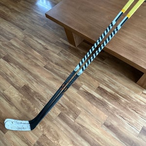 2 Pack Senior Warrior Covert QR5T Right Handed Hockey Stick W03 85 Flex (Used)
