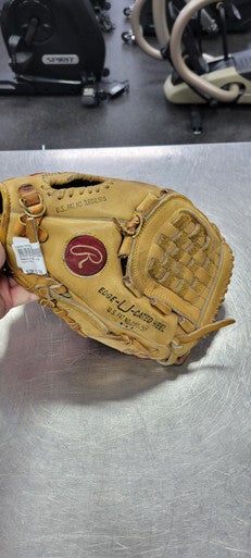 Used Rawlings 12 BB/SB Glove RH Throw None 12" 11497-C000155626