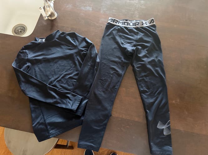 Under Armour Youth Medium "Cold Gear" Top and Bottom