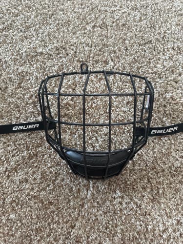 Medium Bauer Profile II Facemask Full Cage (Used)