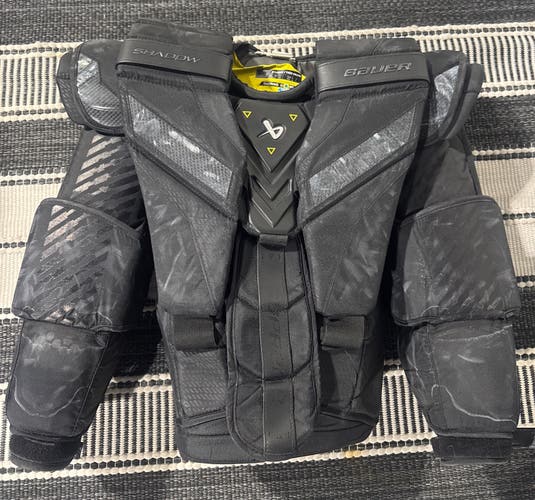 Bauer Shadow Goalie Chest Protector size XL (Used)