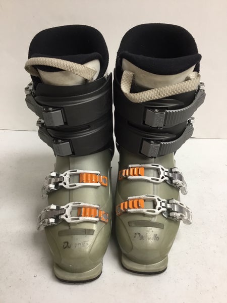 24.5 Dalbello Vantage Ski Boots