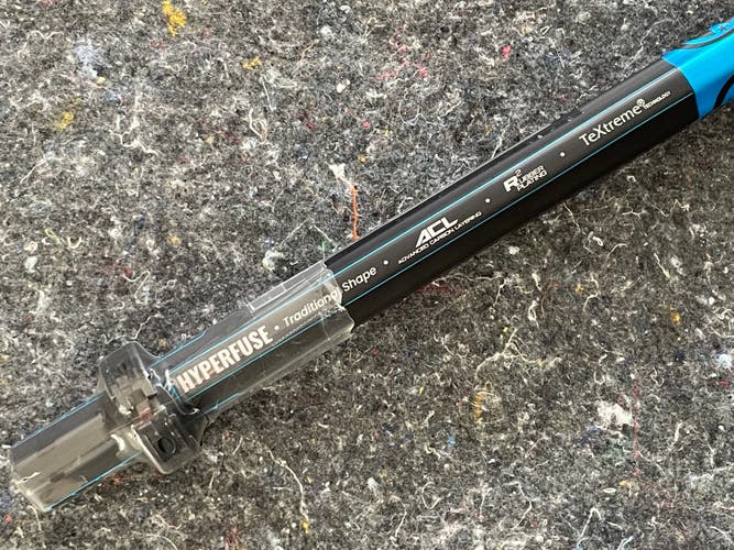 Elite offense Maverik Hyperfuse carbon shaft (New) - head not included (see description)