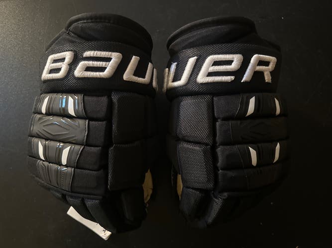 New Bauer 13" Intermediate Pro Series Gloves